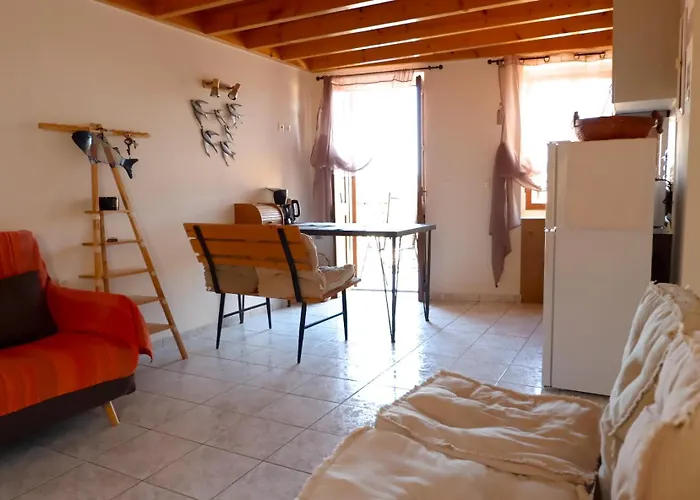 Holiday home Aeneo 2 *