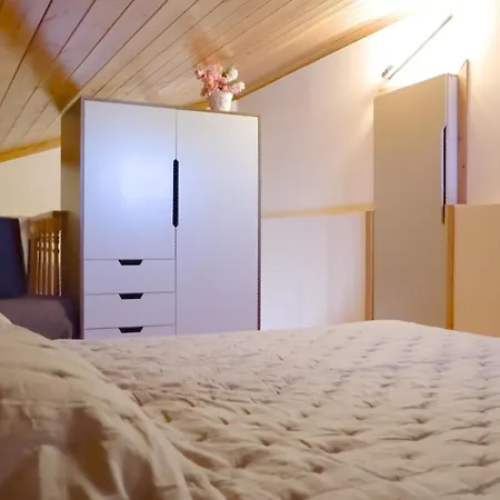 Aeneo 2 Vakantiehuis Sými