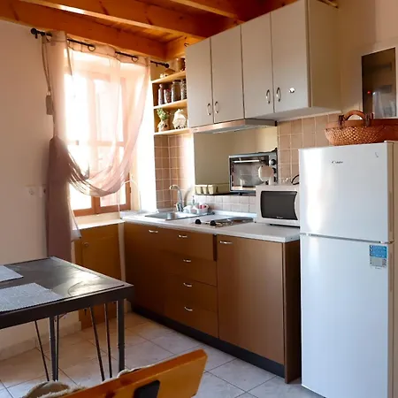 Vakantiehuis Aeneo 2 *