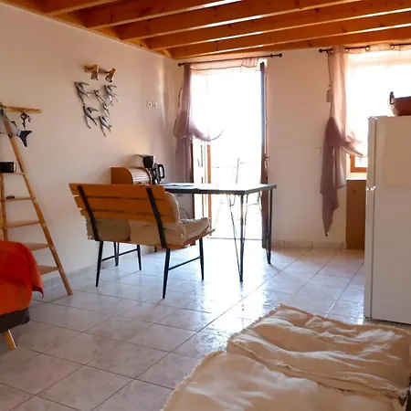 Vakantiehuis Aeneo 2 *